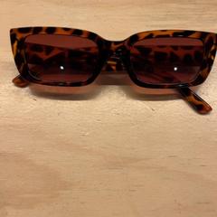 Solglasögon, rapporterat av Pathé Utrecht Leidsche Rijn med iLost