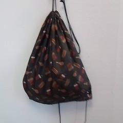 Mochila, segundo informou Hermes Eindhoven usando iLost