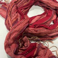 Scarf, rapporterat av Fenix med iLost