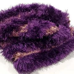 الملابس - Sjaal met glitters، كما تم الإبلاغ عنه بواسطة Regio Oost-Vlaanderen عبر iLost