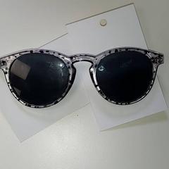 Okulary, zgłoszono przez Centraal magazijn przy użyciu iLost