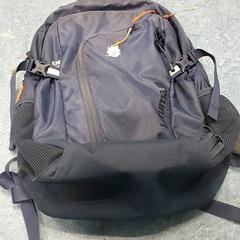 バックパック Blauw がiLostで Centraal magazijn によって報告されました