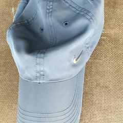 Kleding  - Baseballpet blauw, jak nahlášeno Centraal magazijn pomocí iLost