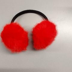 Oorwarmers rood, iLost를 사용하여 Regio Limburg - Leuven에 보고됨