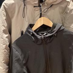 Kabátok 130326 HZH1, amint azt Ziggo Dome az iLost segítségével jelentette.