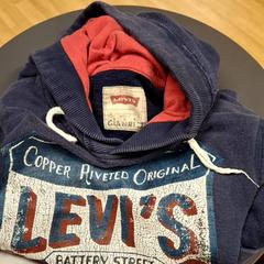 Mikina enfant, jak nahlášeno IKEA Nice Saint Isidore pomocí iLost