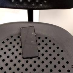 Mobiltelefon Oneplus, rapporterat av Arriva Infoshop Enschede med iLost