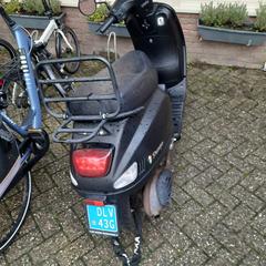 Zwarte scooter, merk Senzo, ako bolo nahlásené iLost