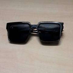 Slnečné okuliare, ako bolo nahlásené Arriva Oost-Brabant pomocou iLost