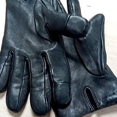 إكسسوارات الملابس، كما تم الإبلاغ عنه بواسطة Regio Limburg - Leuven عبر iLost