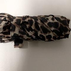 Paraply - tijgermotief, rapporterat av Centraal magazijn med iLost