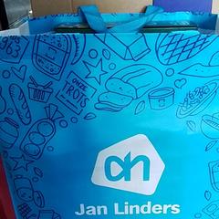 Poltsa, gisa salatu by Hermes Eindhoven iLost erabiliz