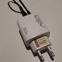Usb nabíjačka Oplader, ako bolo nahlásené Campus Den Haag pomocou iLost