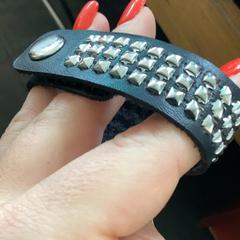 Náramek, jak nahlášeno MEININGER Hotel Berlin Alexanderplatz pomocí iLost