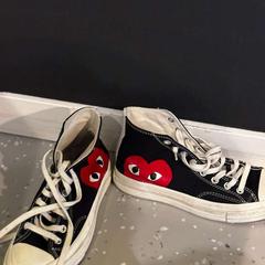 Sko, som rapportert av Room Mate Bruno ved bruk av iLost