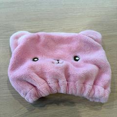 Beanie roze, ako bolo nahlásené Van Heugten Tours pomocou iLost