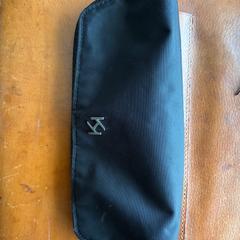 zwarte etui, gerapporteerd met iLost