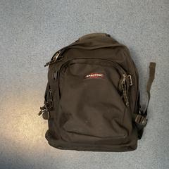 Mochila, como reportado por Breng Arnhem utilizando o iLost