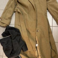 السترة، كما تم الإبلاغ عنه بواسطة Inntel Hotels Amsterdam Centre عبر iLost