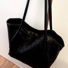 가방, iLost를 사용하여 Qbuzz ZHN에 보고됨