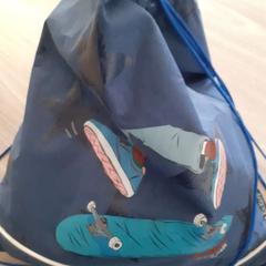 Bolsa de gimnasia - bouserie, ha sido reportado por Centraal magazijn con iLost