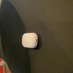 Auriculares Blanc, segundo informou MEININGER Hotel Paris Porte de Vincennes usando iLost