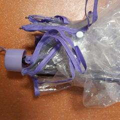 Klappschirm transparent et violet, gemeldet von TCL über iLost