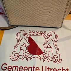 Ladies bag tas, as reported by Gemeente Utrecht using iLost