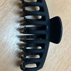 Gancho de cabelo, como reportado por Sheraton Brussels Airport Hotel utilizando o iLost