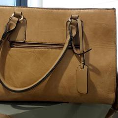 Bossa - Handtas Olislaeger, segons ha informat Regio Oost-Vlaanderen mitjançant iLost