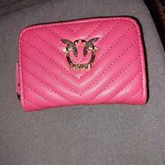 Roze portemonnee, iLost에 보고됨