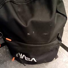 Rugzak/rugtas, amint azt Qbuzz GD Groningen HS az iLost segítségével jelentette.