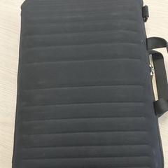 Sac d'ordinateur portable, a été signalé par Regio Antwerpen - Brussel utilisant iLost