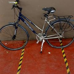 Bicicleta Blauw/grijs Trek-7200FX, segundo informou Fietsdepot Hasselt usando iLost