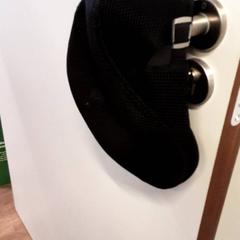 Casquette, a été signalé par Qbuzz ZHN utilisant iLost