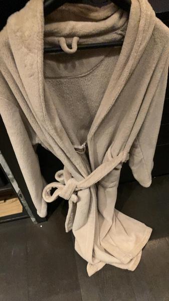 Albornoz bathrope