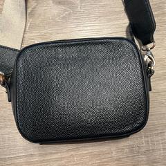 Pásová taška | Brabanthallen, ako bolo nahlásené Libéma Beurzen en Evenementen pomocou iLost