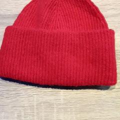 Gorro, segundo informou EBS Tramplein usando iLost