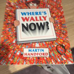 本 がiLostで Van der Valk Hotel Haarlem によって報告されました