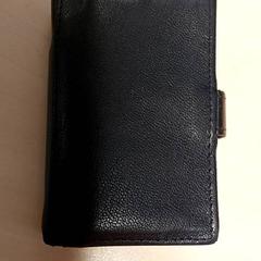 Kaartenhouder Contreras Bernabe, segundo informou Centraal magazijn usando iLost