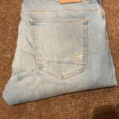 Džíny, jak nahlášeno Van der Valk Hotel Apeldoorn - De Cantharel pomocí iLost