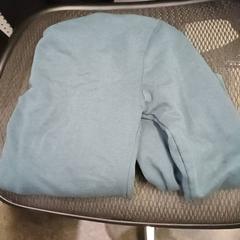 스웨터 sweater, iLost를 사용하여 Qbuzz GD Groningen HS에 보고됨