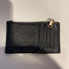 Pasjeshouder Yebyo., como reportado por Gemeente Amsterdam utilizando o iLost