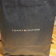 Aankoop tommy hilfiger Tomm, jak nahlášeno Designer Outlet Roermond pomocí iLost
