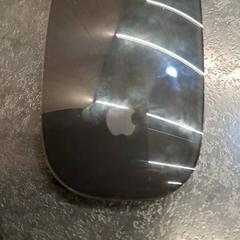 무선 마우스 apple, iLost를 사용하여 Rotterdam The Hague Airport에 보고됨