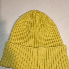 Kleding - Muts geel, zoals gemeld door Centraal magazijn met iLost