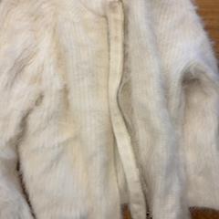 Svetr, jak nahlášeno Het Amsterdamse Winterparadijs pomocí iLost