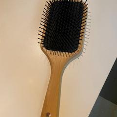 Cepillo Wood, ha sido reportado por Room Mate Bruno con iLost