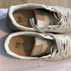 Björn Borg schoenen, zoals gemeld door Van der Valk Hotel Veenendaal met iLost