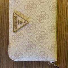 Brieftasche, gemeldet von MEININGER Hotel Berlin East Side Gallary über iLost